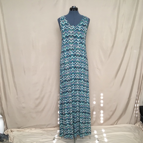 ⭐️3/$30⭐️ NWOT Multicolor Maxi Dress - Picture 2 of 5
